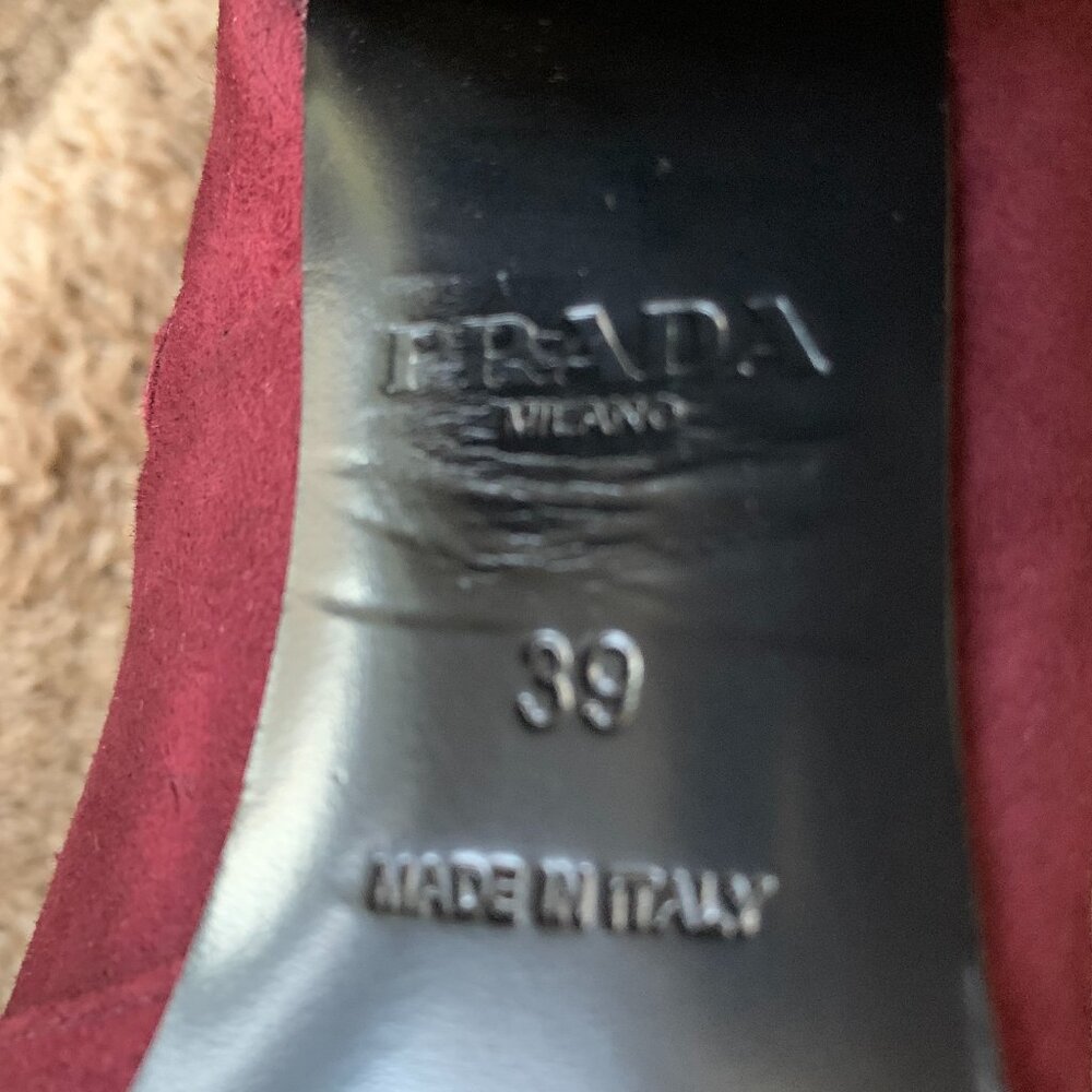 Prada Women's Burgundy Ankle Suede Boots. Size IT 39/ US 9. In very good conditi - Picture 10 of 14
